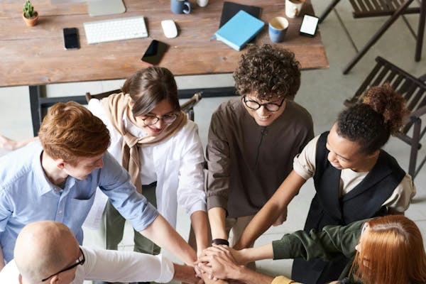 Five Non-Monetary Benefits to Improve Staff Engagement & Loyalty